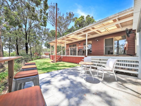 Pet Friendly Waterfront Holiday House On Peacefull Island With Bikes And Kayaks - Food Delivery Shop 1