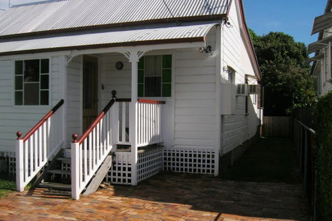 Pine Cottage - Food Delivery Shop 0