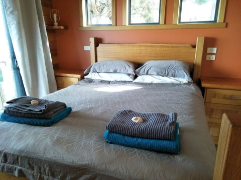 Pine Scrub Beach House - Food Delivery Shop 3