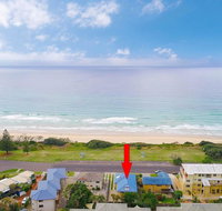 Pippi View 2 Top - across the road from the beach - Food Delivery Shop