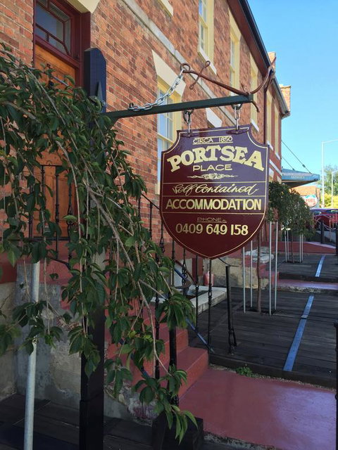 Portsea Place - Food Delivery Shop 3