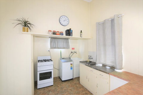Portside Apartments Maryborough - Food Delivery Shop 2