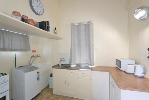 Portside Apartments Maryborough - Food Delivery Shop 1