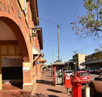 Post Office Apartment - Food Delivery Shop