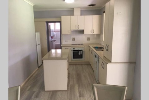 Pretty Home In Quiet Cul De Sac Near Knox City - Food Delivery Shop 3