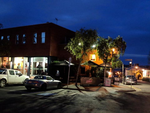Prince Of Wales Hotel - Food Delivery Shop 0