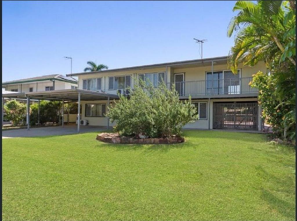 Cranbrook QLD Food Delivery Shop