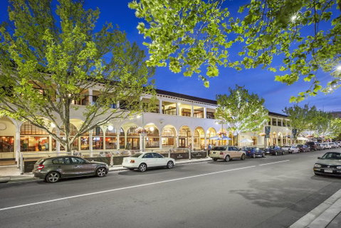 Quest Canberra - Food Delivery Shop 0