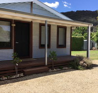 Rail Trail Cottage - Food Delivery Shop