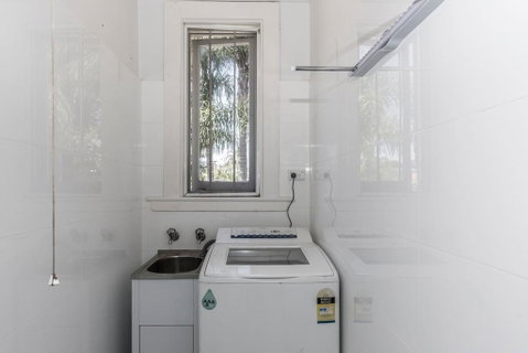 Randwick Federation Three Bedroom - Food Delivery Shop 3