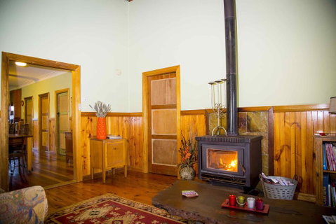 Red Tractor Retreat - Food Delivery Shop 0
