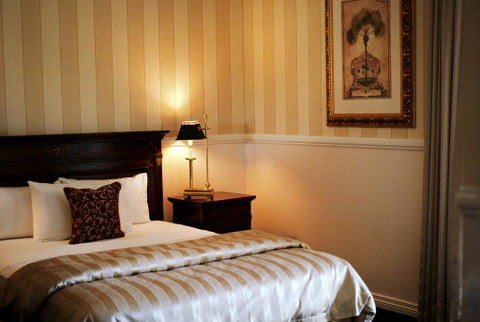 Redearth Boutique Hotel - Food Delivery Shop 0