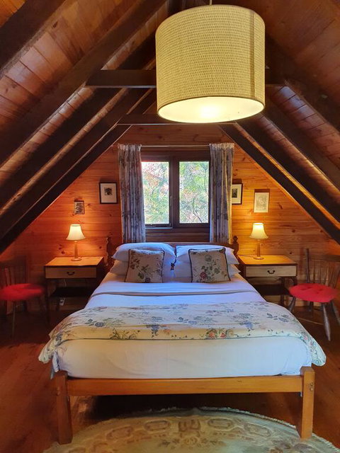 Redgum Hill Country Retreat - Food Delivery Shop 3