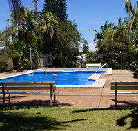 Redhead Beach Holiday Park - Food Delivery Shop