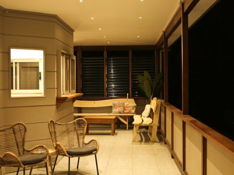 River Breeze 60 Wooli Street Yamba. Linen - Unlimited Wi-Fi Just Listed. - Food Delivery Shop 2