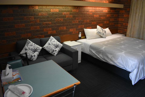 Riviana Motel - Food Delivery Shop 0