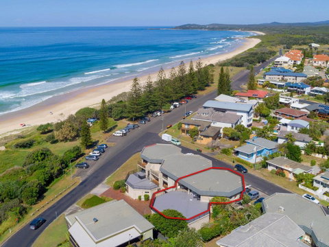 Romiaka 8 - Views Over The Pippi Beach - Food Delivery Shop 0