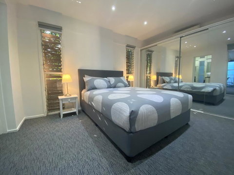 Roomvillas Blackwater - Food Delivery Shop 0
