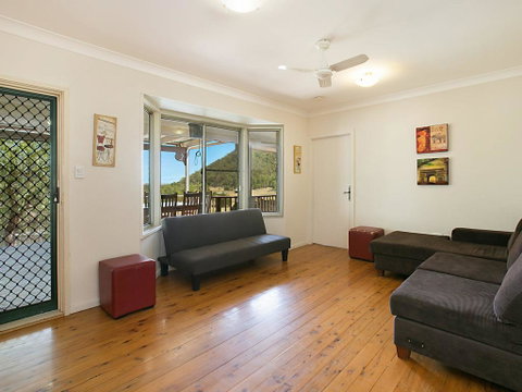 Rosa House In Broke, 4br House In Walking Distance To Cellar Doors - Food Delivery Shop 3