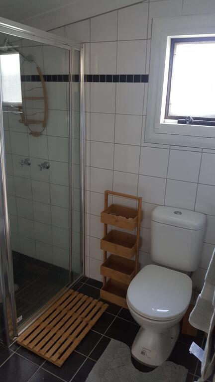 Rosslyn Cottages - Food Delivery Shop 3