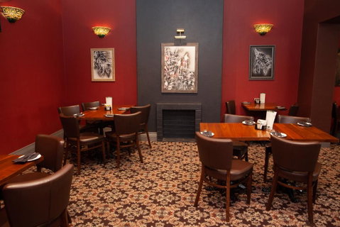 Royal Hotel Singleton - Food Delivery Shop 2
