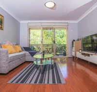 Rustic Hardwood 2 Bedroom Apartment in Randwick - Food Delivery Shop