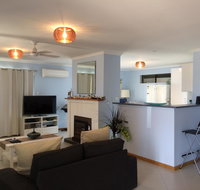 Salty Air Apartments Kingscote Kangaroo Island - Food Delivery Shop