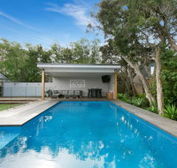 Seabreeze Retreat Luxury Retreat with pool walk to Rye foreshore and village - Food Delivery Shop
