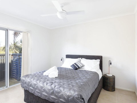 Seachange Apartment 2 - Food Delivery Shop 1