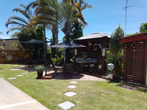 Seaforth Holiday Units - Food Delivery Shop 2