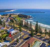Seaspray Unit 7 straight across the road from Main Beach Yamba - Food Delivery Shop