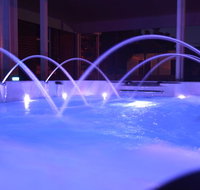 Semaphore Sea Breeze - Family Beach-Heated Pool Holiday - Food Delivery Shop