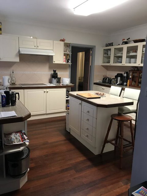 Short Stays At Janines - Food Delivery Shop 0