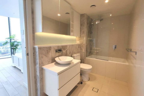 Skyview Luxury 4Br Penthouse WWP - Food Delivery Shop 1