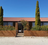 Smoky Bay Holiday House - Food Delivery Shop