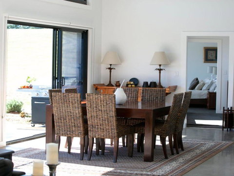 Somerton Ridge - The Perfect Rural Retreat - Food Delivery Shop 1