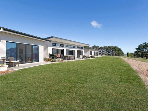 Somerton Ridge - The Perfect Rural Retreat - Food Delivery Shop 0