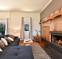 Somerville Wines Farmstay in Broke super cute house on working farm. Walk for miles. - Food Delivery Shop