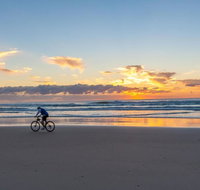 South Golden Beach - Food Delivery Shop