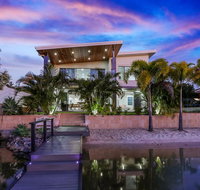 Space  seclusion on the water Noosa Heads - Food Delivery Shop