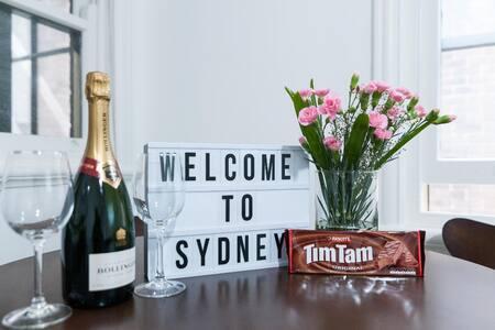 Spacious Harbour View 4bd Home In Sydney CBD - Food Delivery Shop 1