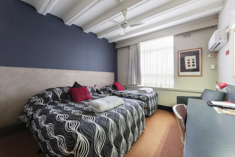 Statesman Hotel - Food Delivery Shop 1