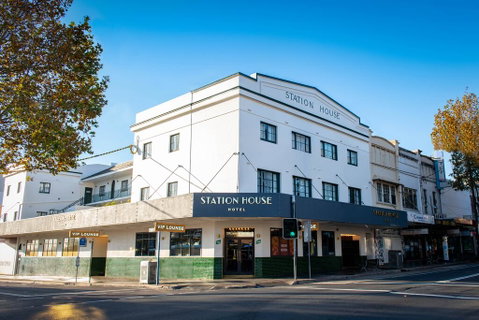 Station House Hotel - Food Delivery Shop 1