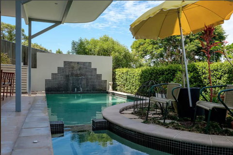 Stonehawke Place - Food Delivery Shop 3