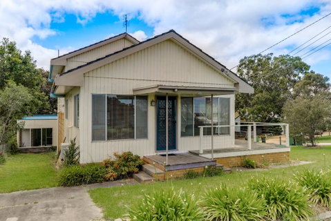 Stradbroke - Food Delivery Shop 1