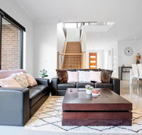 Stunning 3Beds near Knox Shopping CentroWantirna - Food Delivery Shop