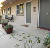 Sunbird Motel - Food Delivery Shop