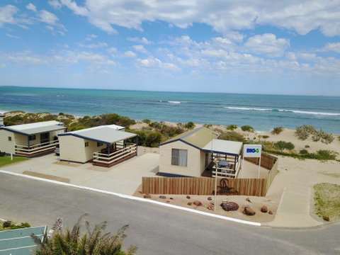 Sunset Beach Holiday Park - Food Delivery Shop 0