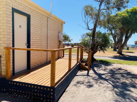 Sunset Beach Holiday Park - Food Delivery Shop 3