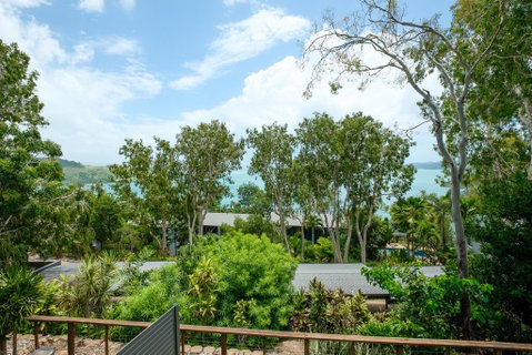 Sunset Waters Apartments - Food Delivery Shop 2